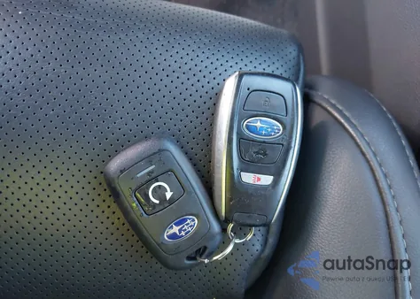 2020 Subaru Legacy Limited z USA, uszkodzony, nr VIN 4S3BWAL65L3018445